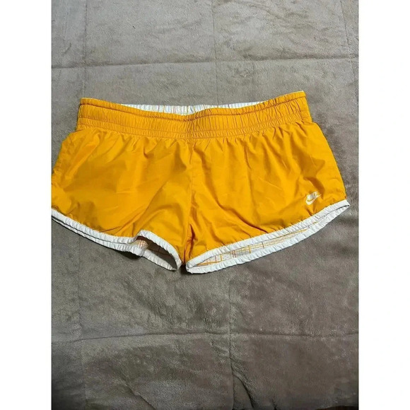 Nike Running Shorts Size Reversible Size Small Yellow Plaid Active Workout - Picture 4 of 6
